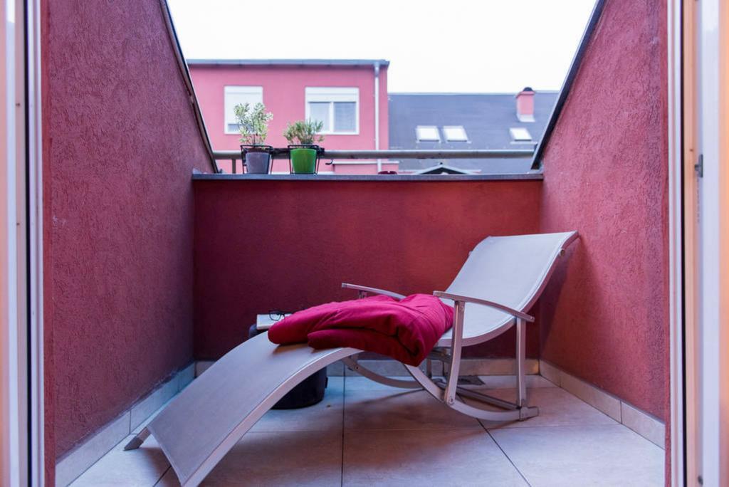 Spacious 1-Bedroom Apartment Novi Sad Exterior photo